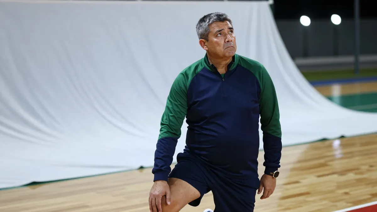 Minnesota Timberwolves Coach Chris Finch Demands NBA End Flopping